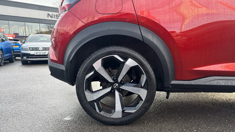 Nissan Juke 1.0 DiG-T 114 Tekna 5dr DCT Petrol Hatchback